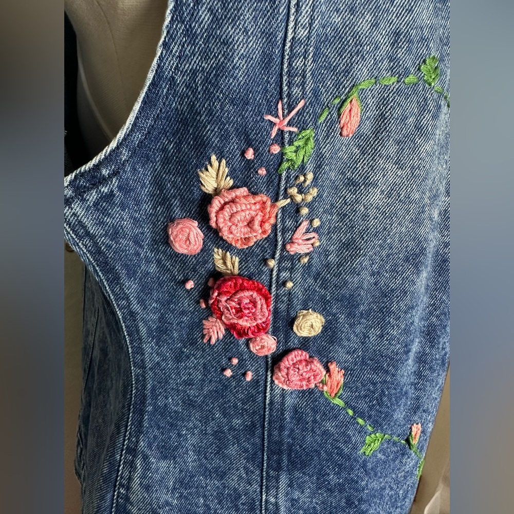 Embroidered Dark Blue Denim Vest with Pink Floral Heart - Picture 6 of 11